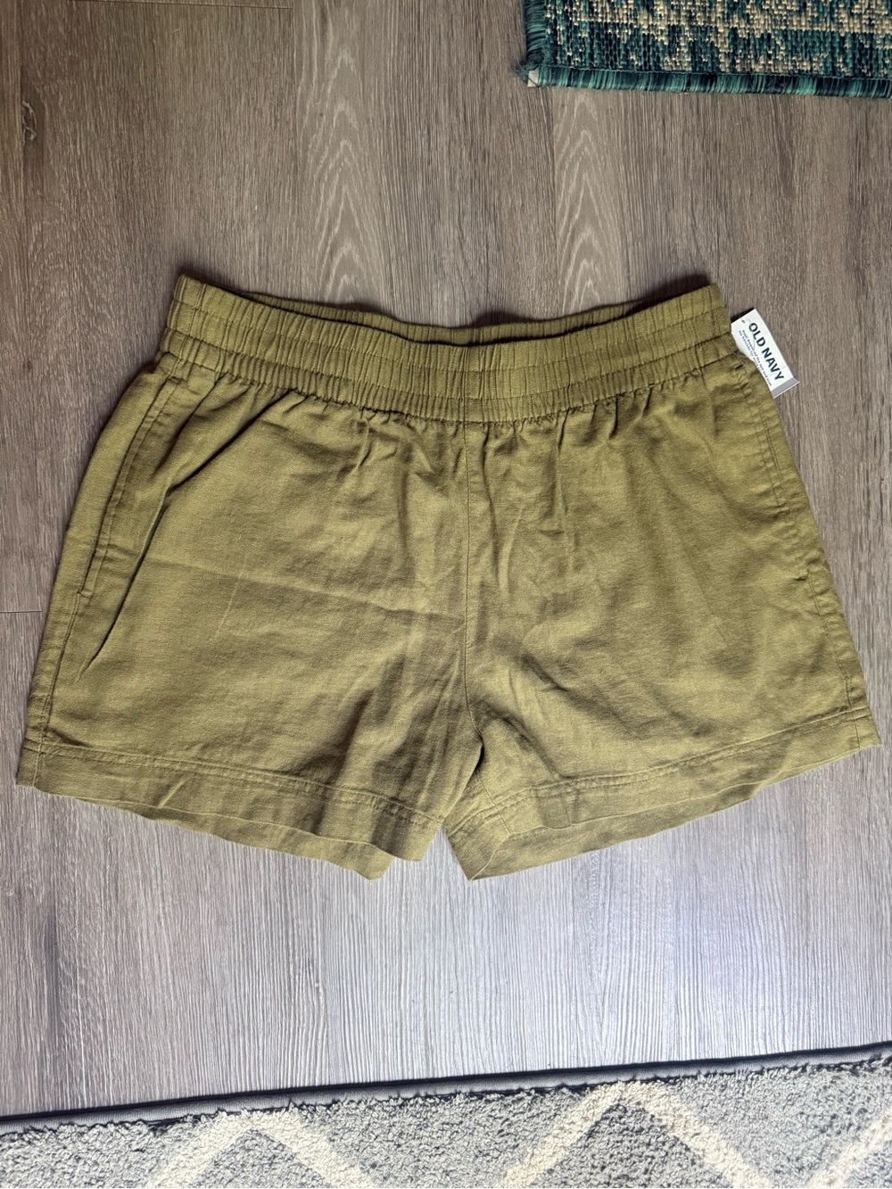 Old Navy Olive Women’s Linen Blend Shorts Low Rise Summer Vacation